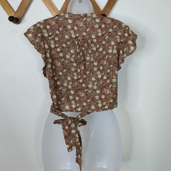 Bucket List Floral Cottagecore Wrap Cropped Top Blouse - Picture 3 of 8